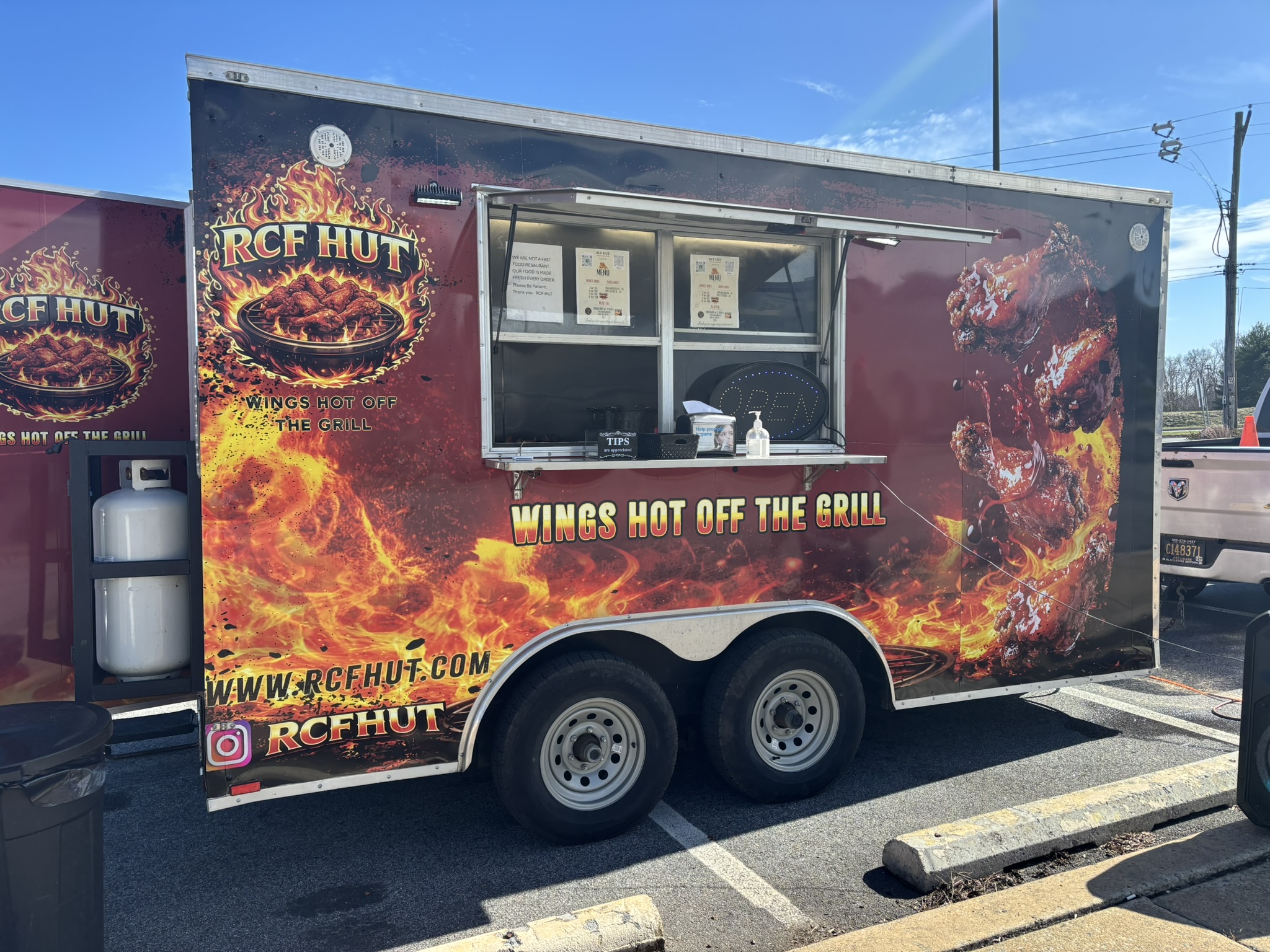 RCF Hut wings food trailer service side